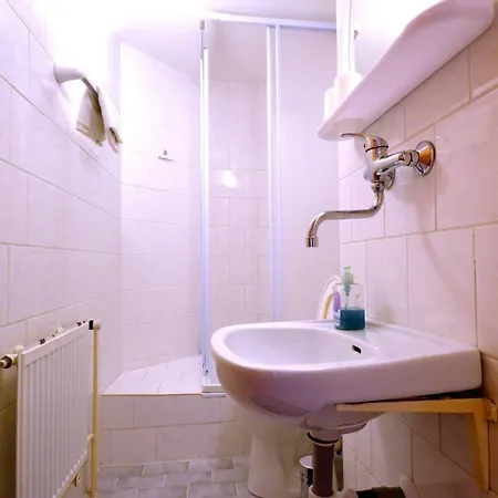 Centrum Guest house 3*